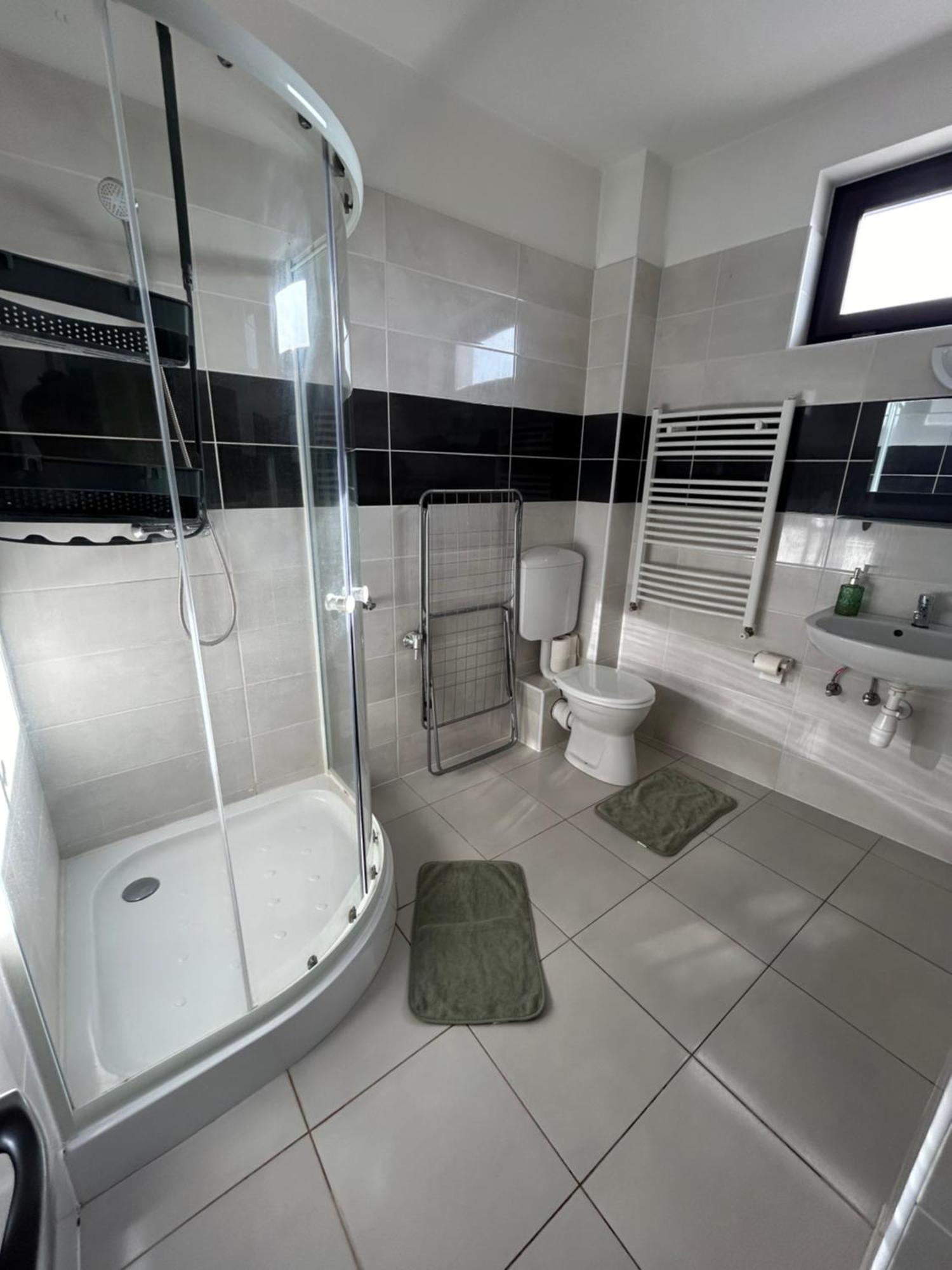 Lexi Classic Apartman ハイデゥソボスロー エクステリア 写真